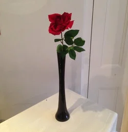 Rose_in_Single_Bud_Vase1 Delivery Eton Windsor Florist Valentines Day Flowers